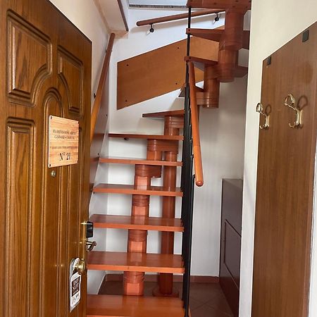 Euro House Inn Airport Фиумичино Екстериор снимка