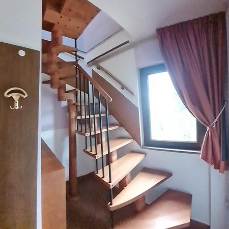 Euro House Inn Airport Фиумичино Екстериор снимка