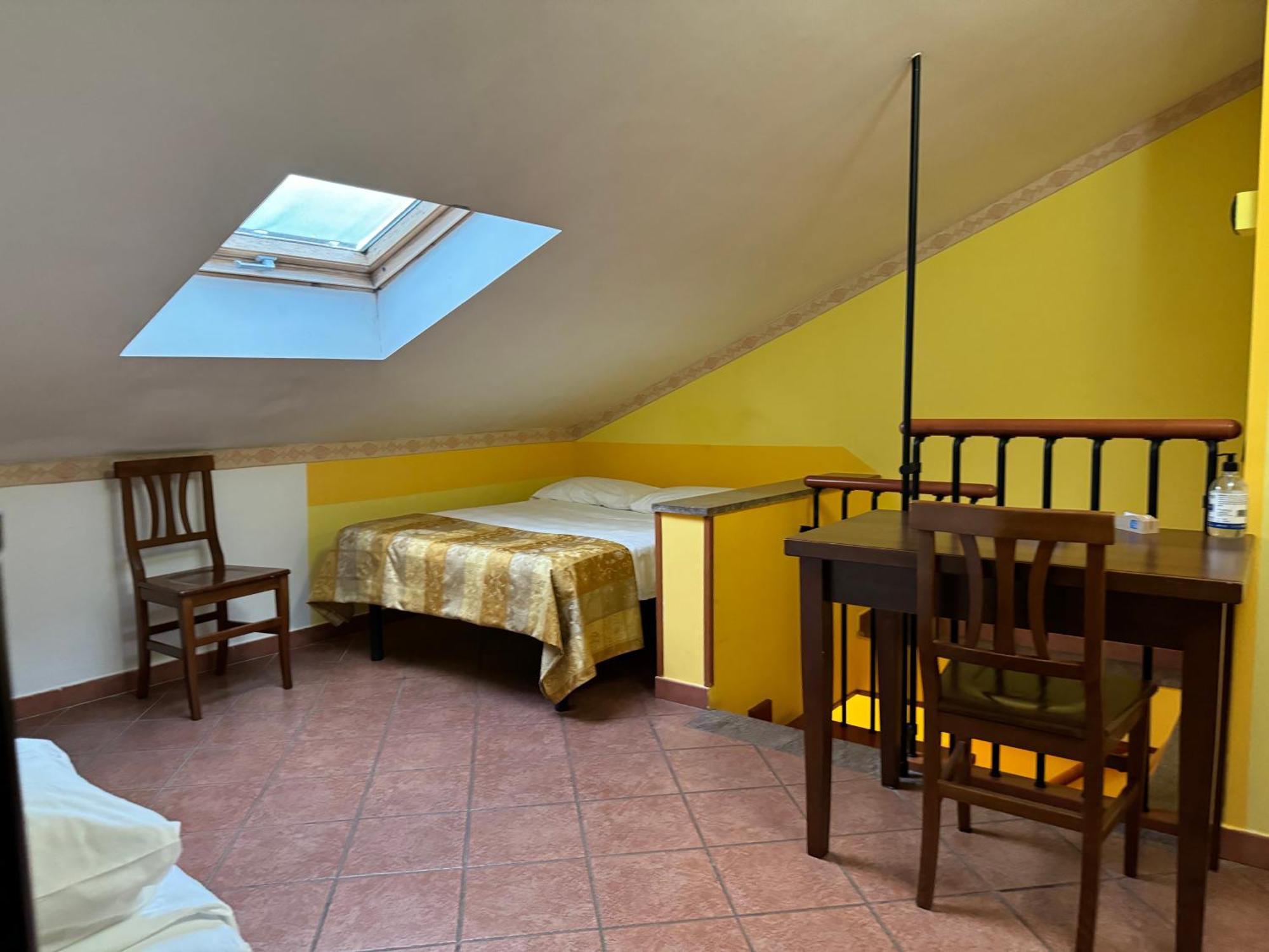 Euro House Inn Airport Фиумичино Екстериор снимка