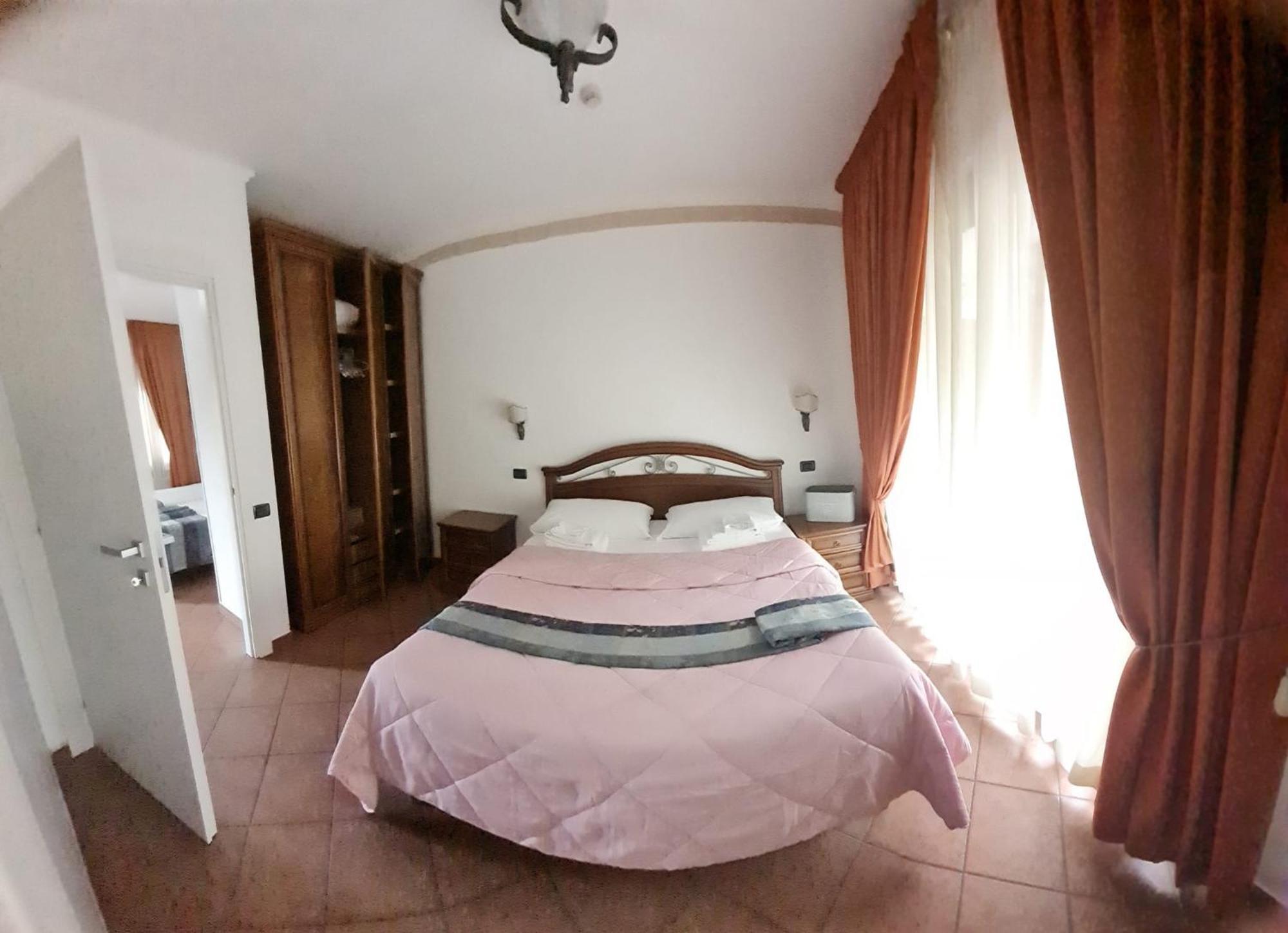 Euro House Inn Airport Фиумичино Екстериор снимка